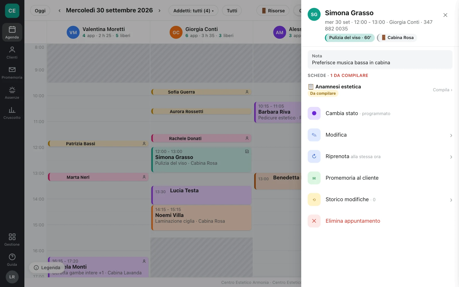 Il dettaglio di un appuntamento in Agenda Team: servizio, cabina, nota, scheda da compilare e azioni